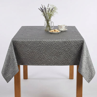 Matise Jacquard Tablecloth – Silver