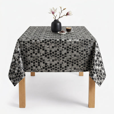 Patio Metallic Jacquard Tablecloth – Onyx
