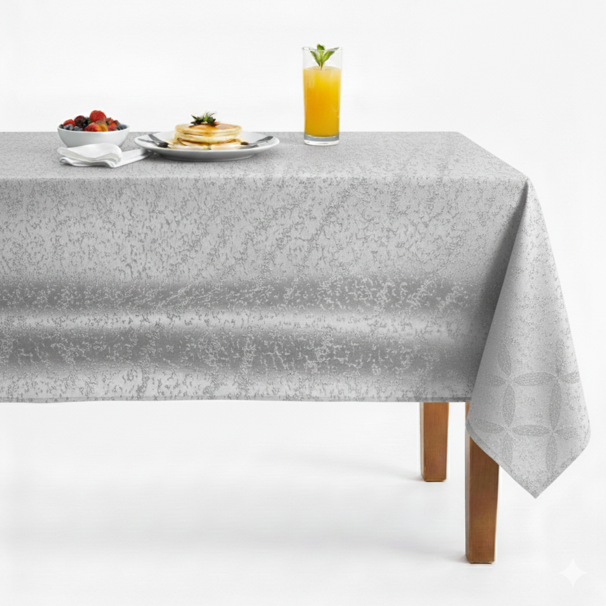 Beaconsfield Metallic Jacquard Tablecloth – Crystal