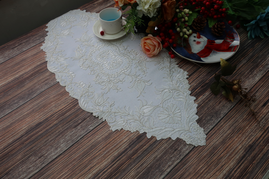 Glory Embroidered Lace Pattern Decorative Place Mats