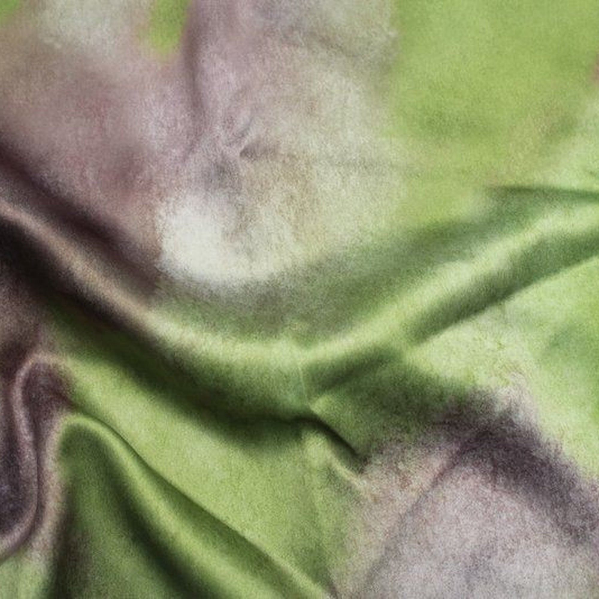 Aquarium Plum Fabric — fabric swatch