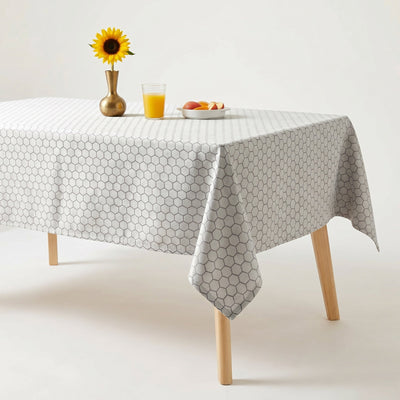Gastonia Jacquard Tablecloth – Silver