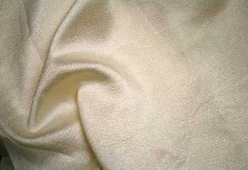 LUXURIOUS Tablecloth - Ivory
