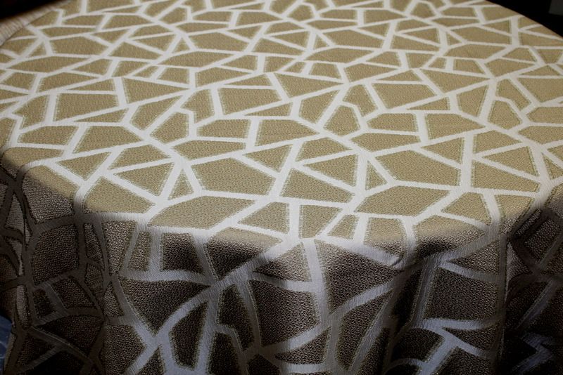 Triangle Tablecloth - Gold