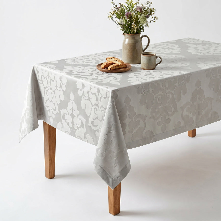 Reba Snow White Tablecloth