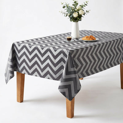 Rella Chevron Jacquard Tablecloth – Charcoal