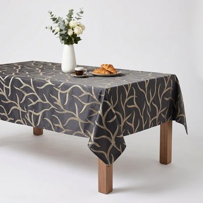 Vinetree Jacquard Tablecloth – Black