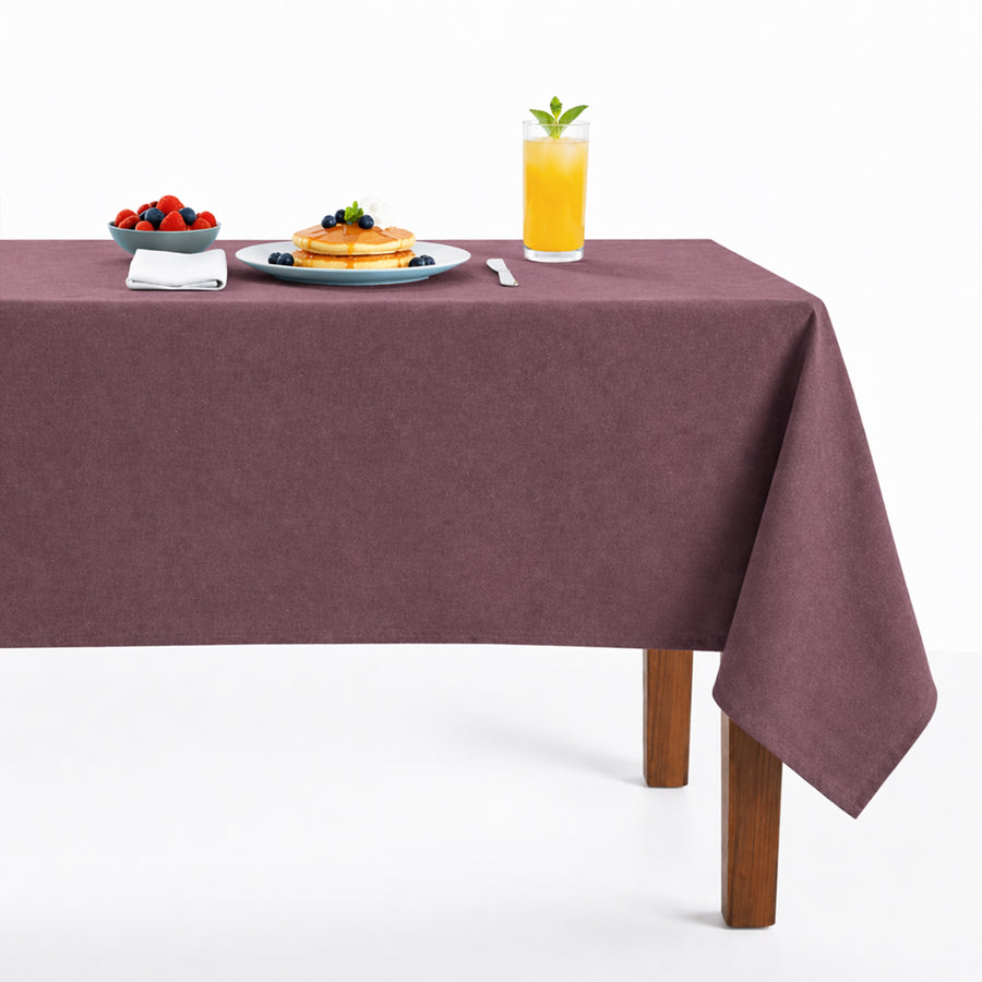 Newport118 Velvet Tablecloth Plum